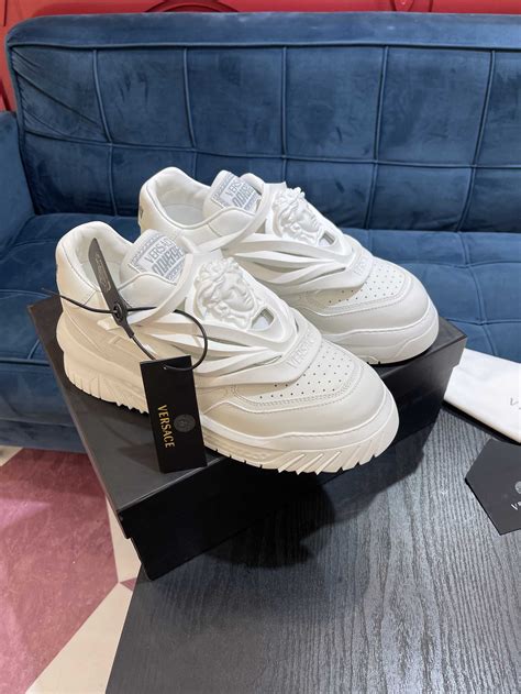 adidasi versace odissea barbati